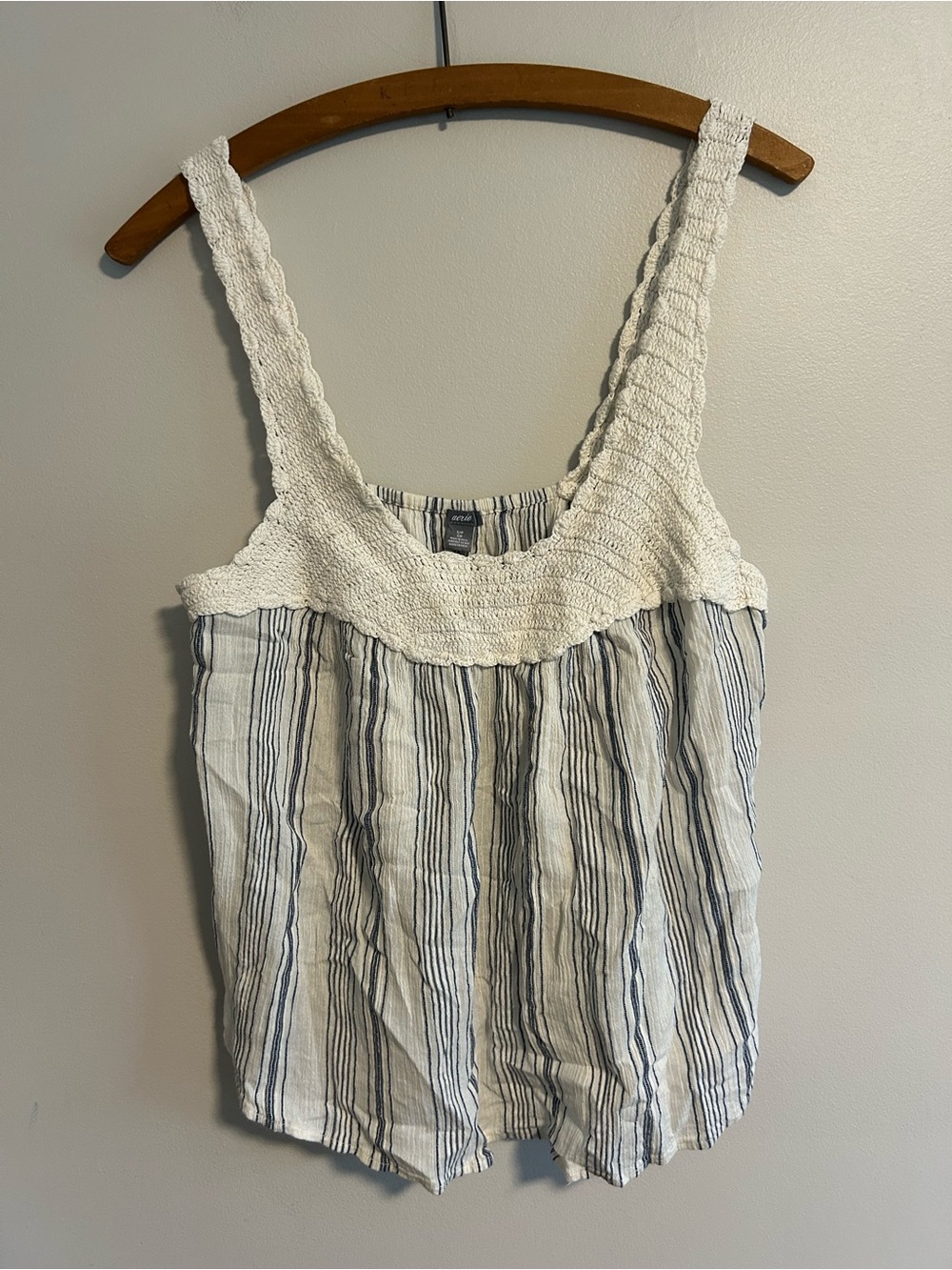Aerie small navy & white striped Crochet strap sleeveless Tank Top